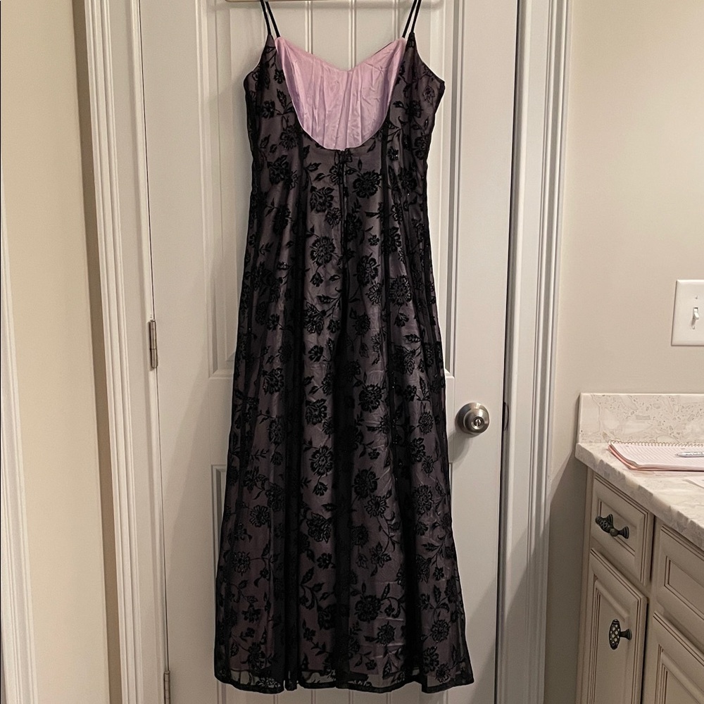 Vintage Morgan & Co. Black Glitter flowers with Lavender Linen and black Tulle - Picture 4 of 10